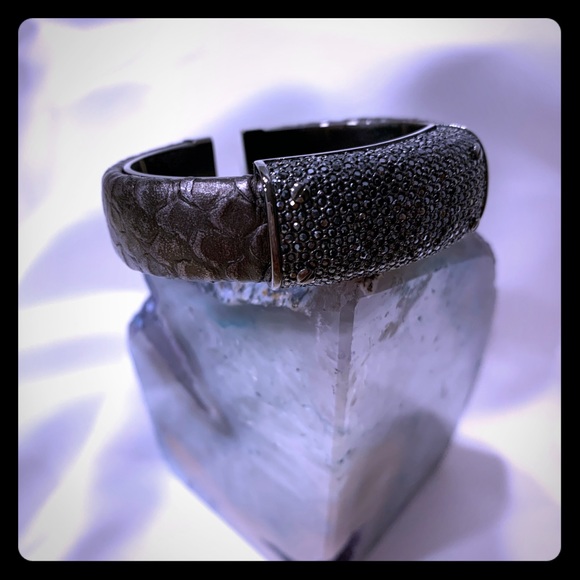 Henri Bendel Bowery Hinged Cuff Bracelet Black